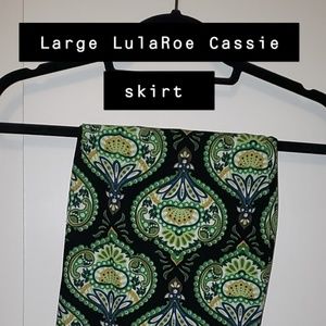 EUC Large LulaRoe Cassie skirt